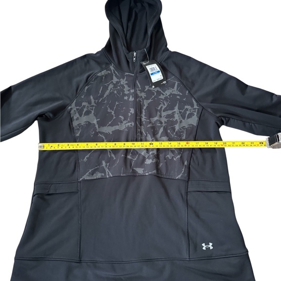Under Armour Out Run The Cold 1/2 Zip Jacket Women Size XL NWT - Picture 3 of 6